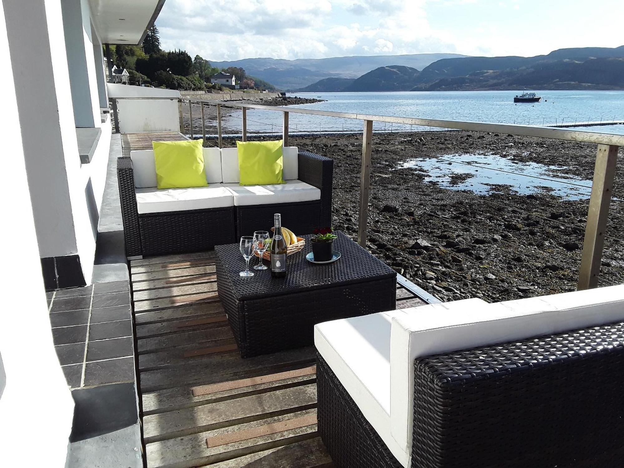 Waterside Villa Tighnabruaich Exterior photo